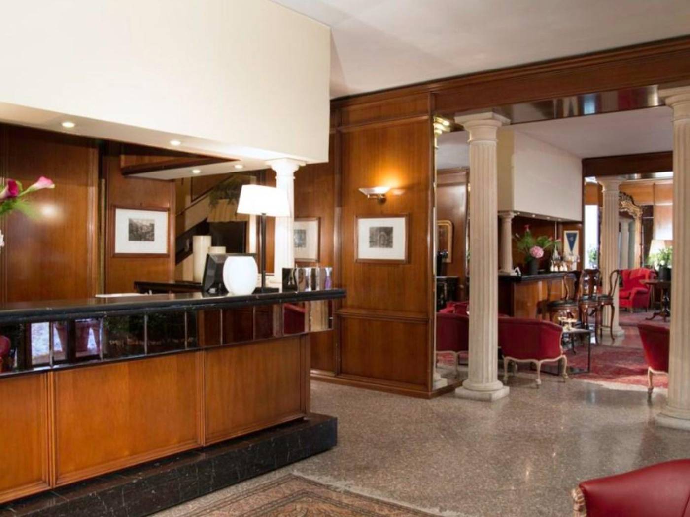 Colonna-Palace-Lobby-19