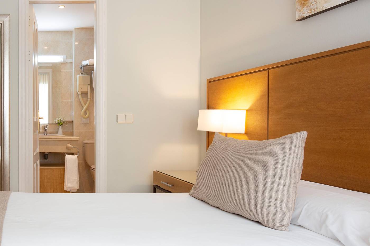 Ona-Alanda-Club-Marbella-Room-37