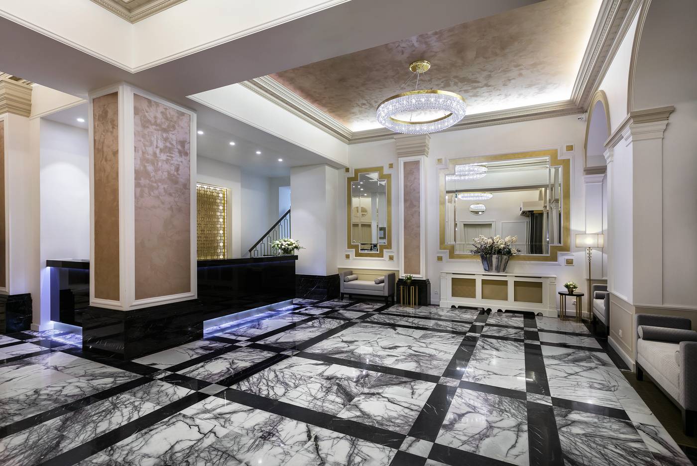 Cosmopolitan-Hotel-Prague-Lobby-9
