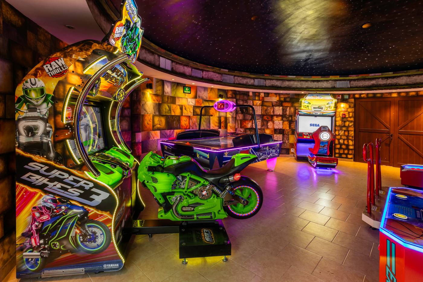 Dreams-Riviera-Cancun-Resort---Spa-Sports-and-Entertainment-57