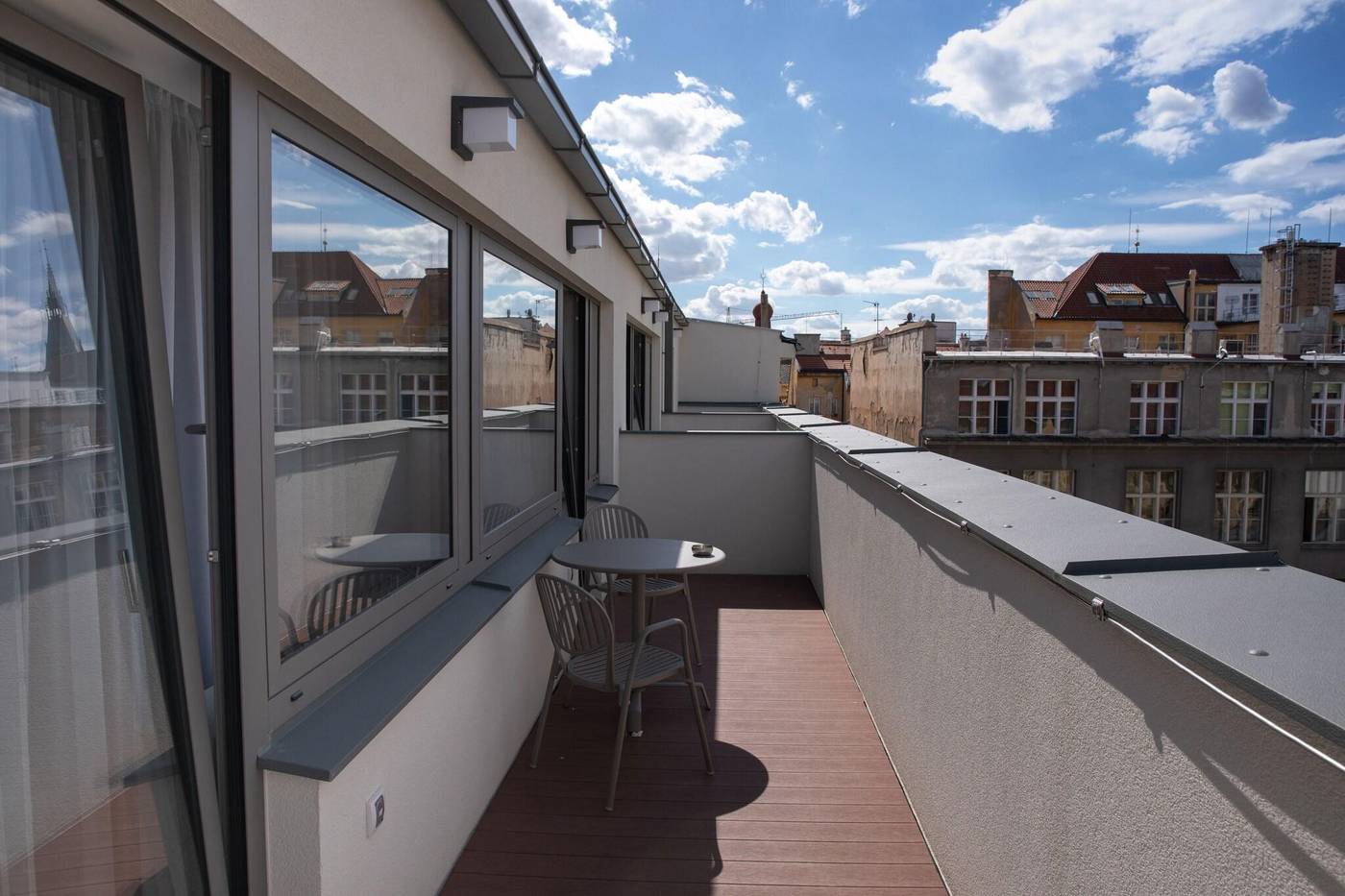 Miss-Sophie-s-Downtown-Room-3