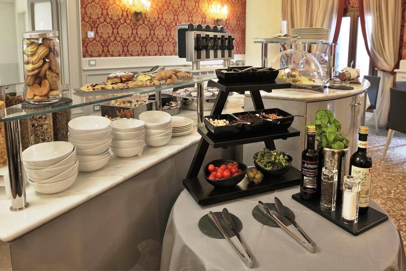 Al-Theatro-Palace-Restaurant-25