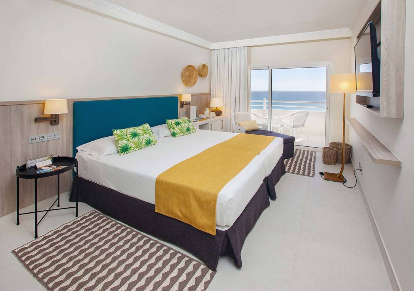 Corallium-Dunamar-by-Lopesan-Hotels-Room-16
