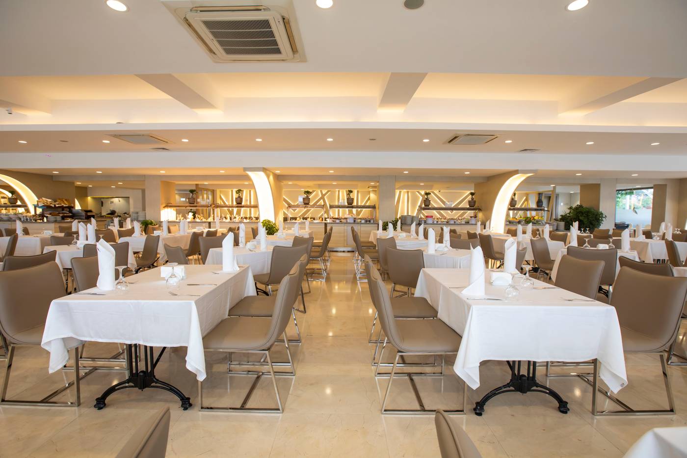 Falcon-Hotel-Restaurant-26