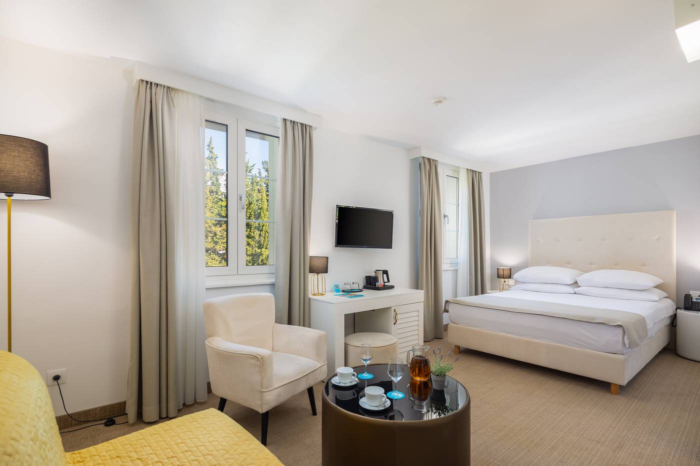 Aminess-Bellevue-Hotel-Room-25