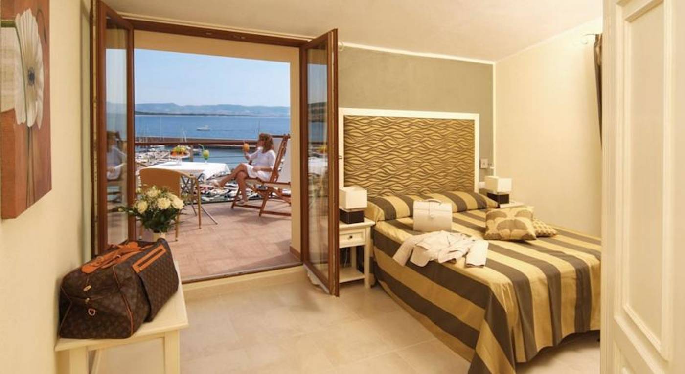 Corallo Hotel - Isola Rossa