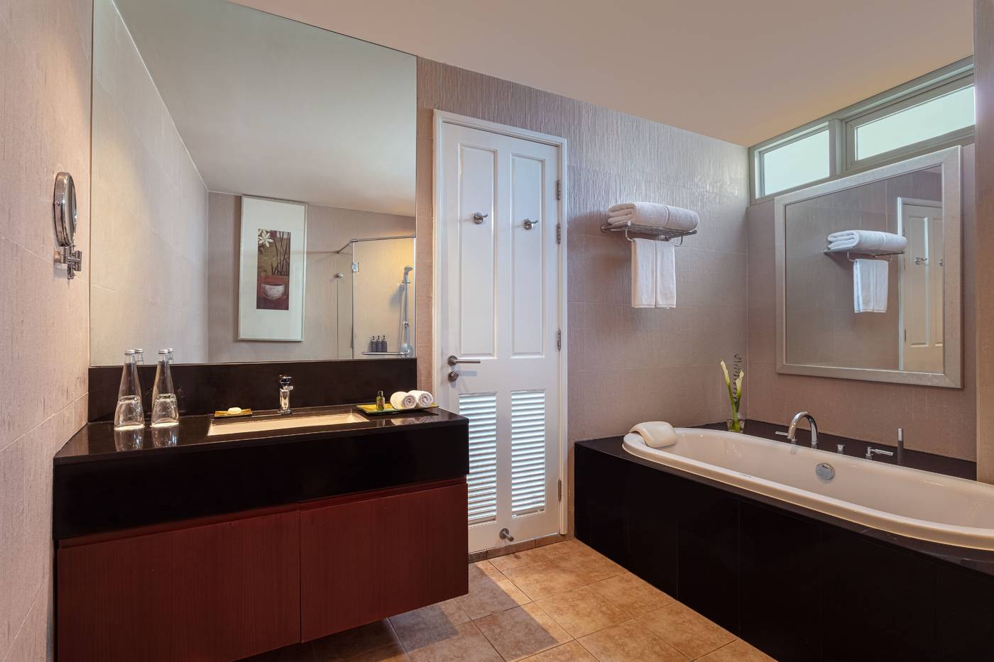 Dusit Suites Hotel Ratchadamri, Bangkok-Thailand-Bangkok-Room-9