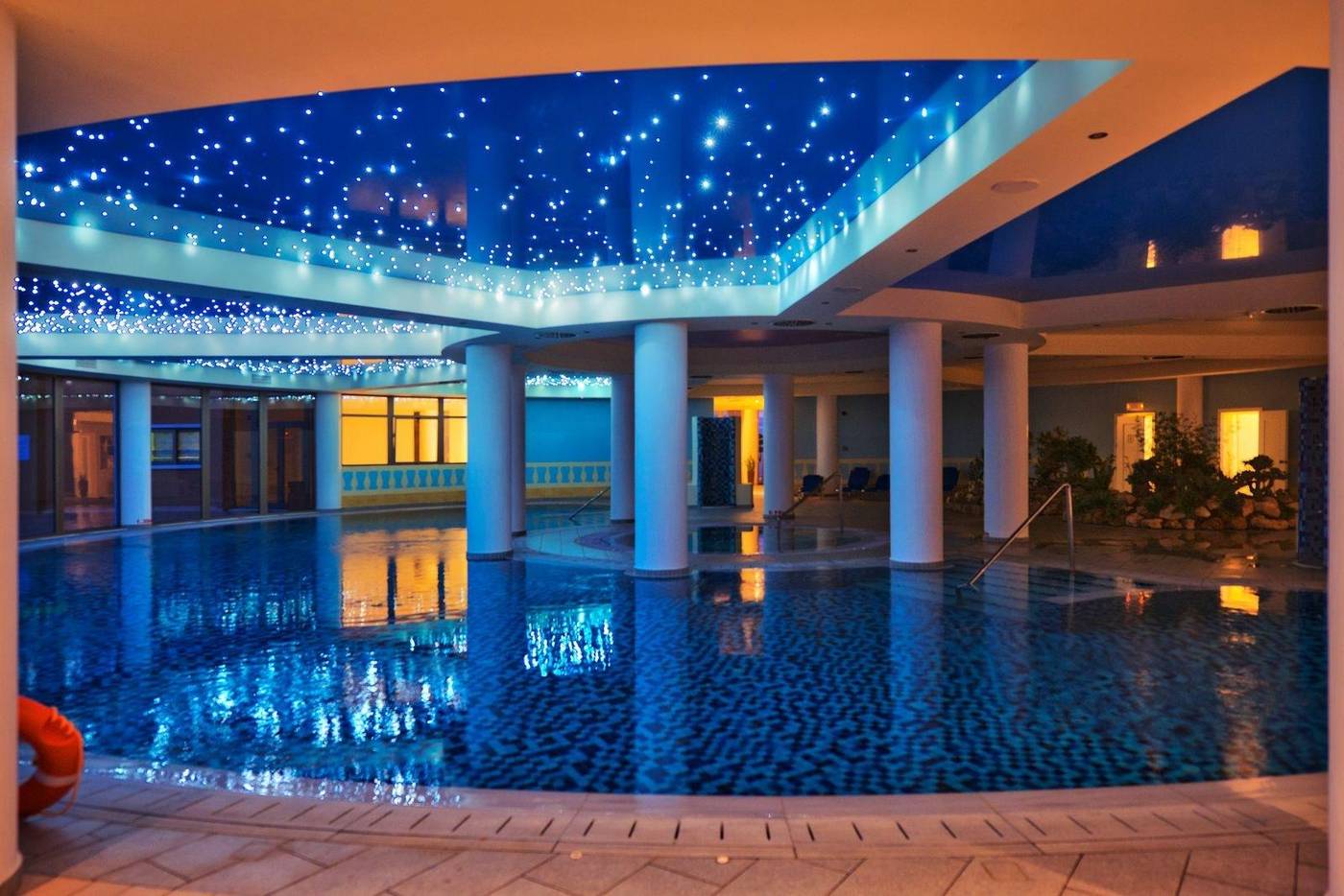 La-Marquise-Luxury-Resort-Complex-Sports-and-Entertainment-69