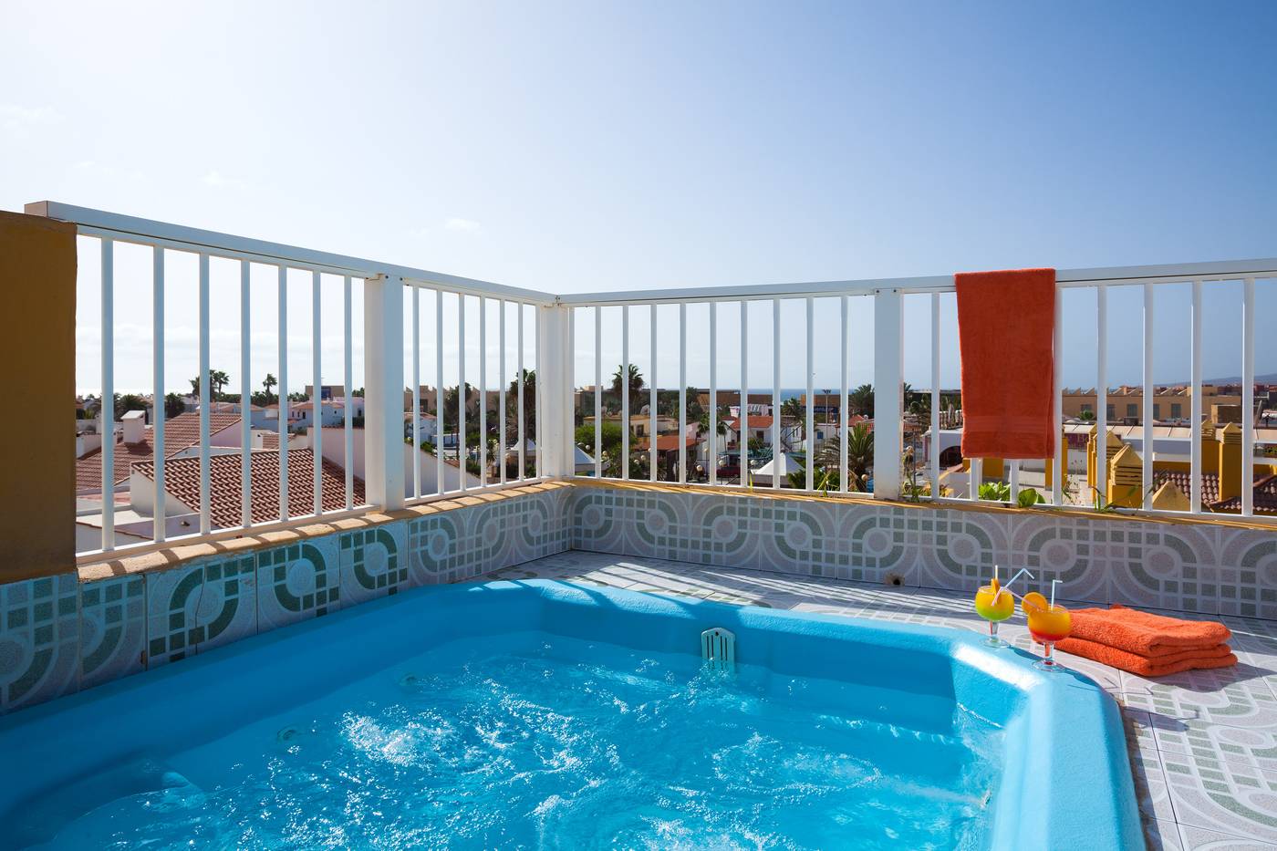 Caleta-Garden-Pool-9