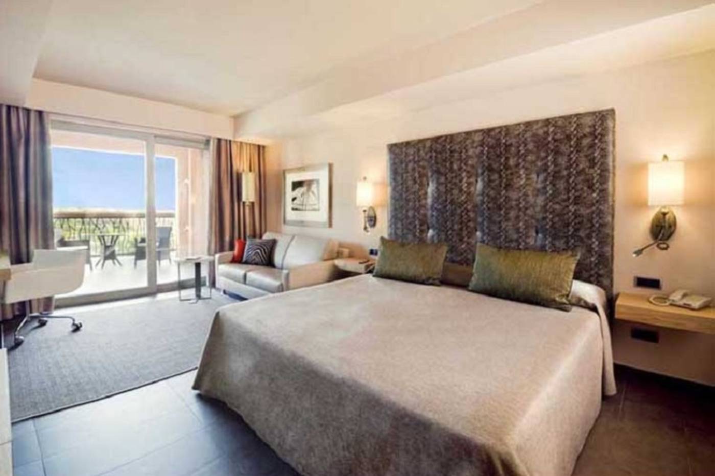 Lopesan-Baobab-Resort-Room-45