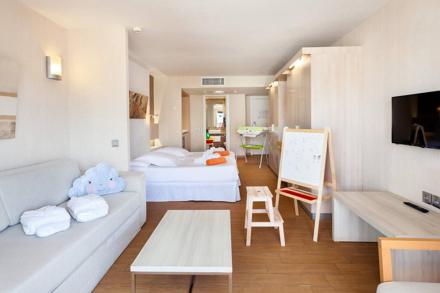 Be-Live-Experience-Lanzarote-Beach-Room-19