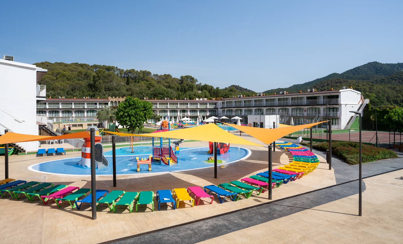 Medplaya-Sant-Eloi-Aparthotel-General-view-1