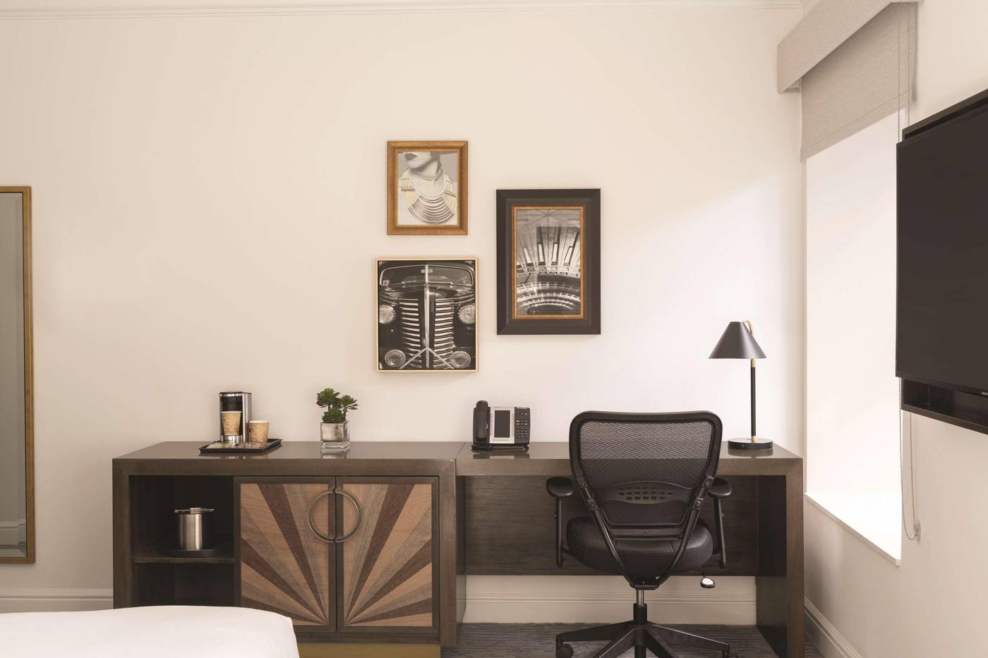 Martinique-New-York-on-Broadway--Curio-By-Hilton-Room-33