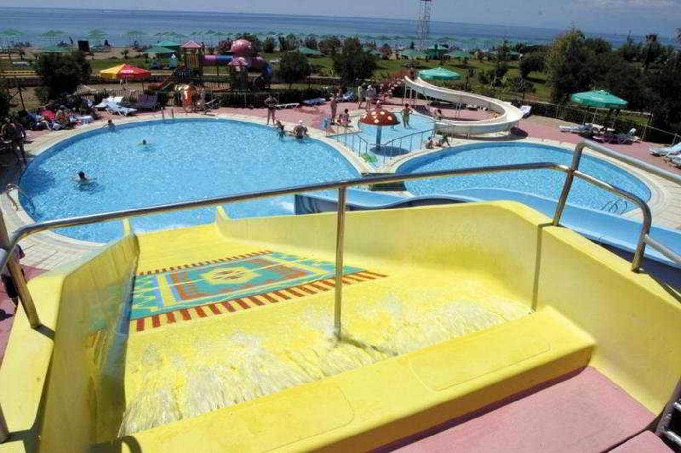 Kaya-Belek-Hotel-Pool-17