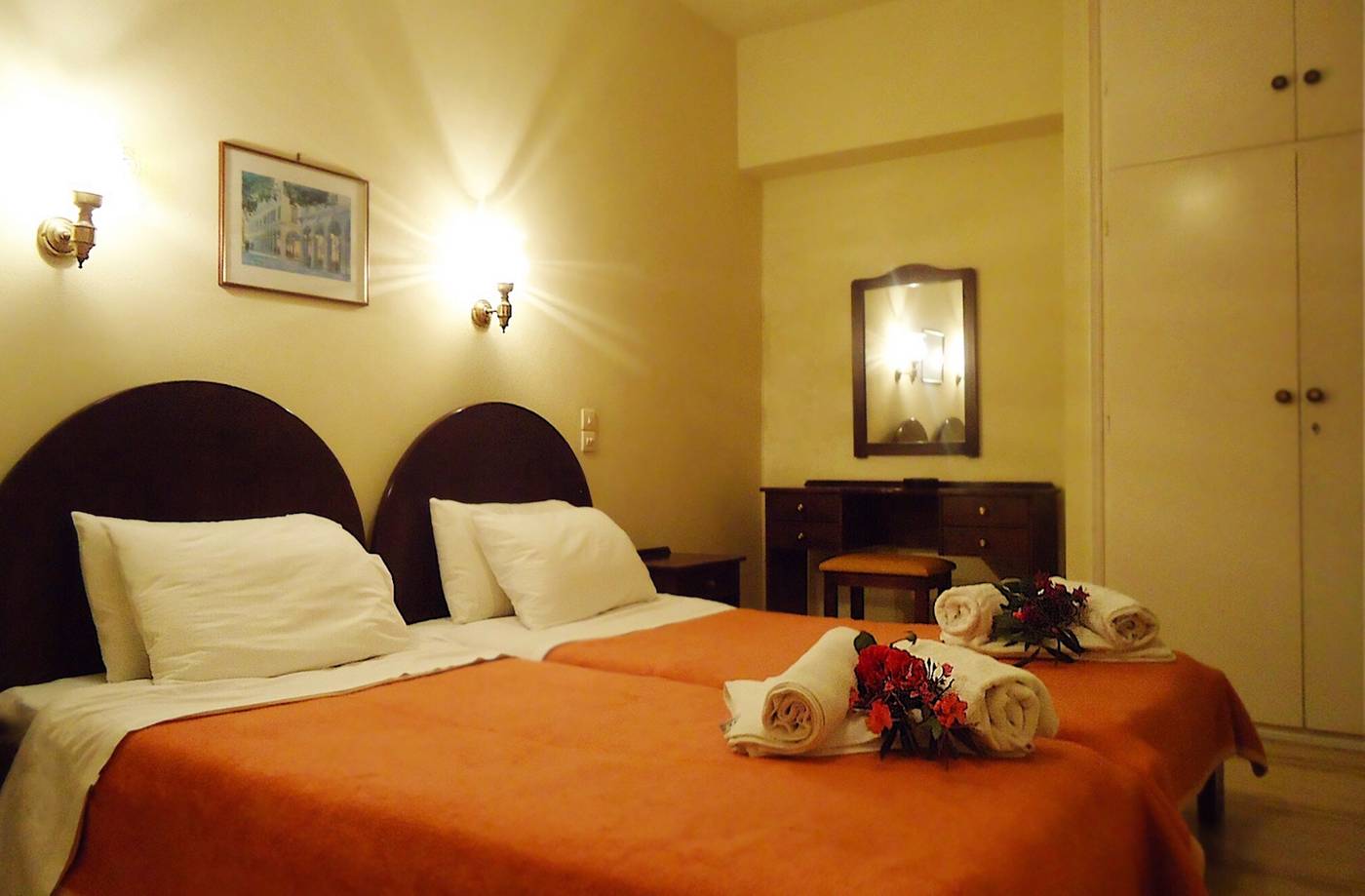 Bruskos-Hotel-and-Suites-Room-34