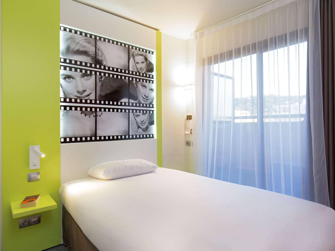 ibis-Styles-Cannes-Le-Cannet-Room-25