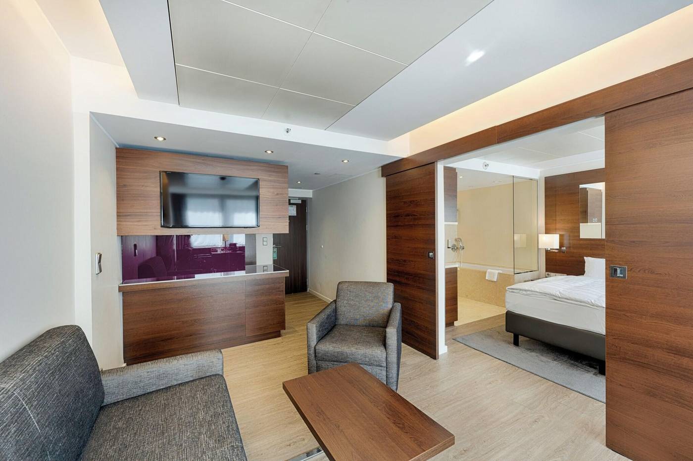 Park-Inn-by-Radisson-Berlin-Alexanderplatz-Room-35