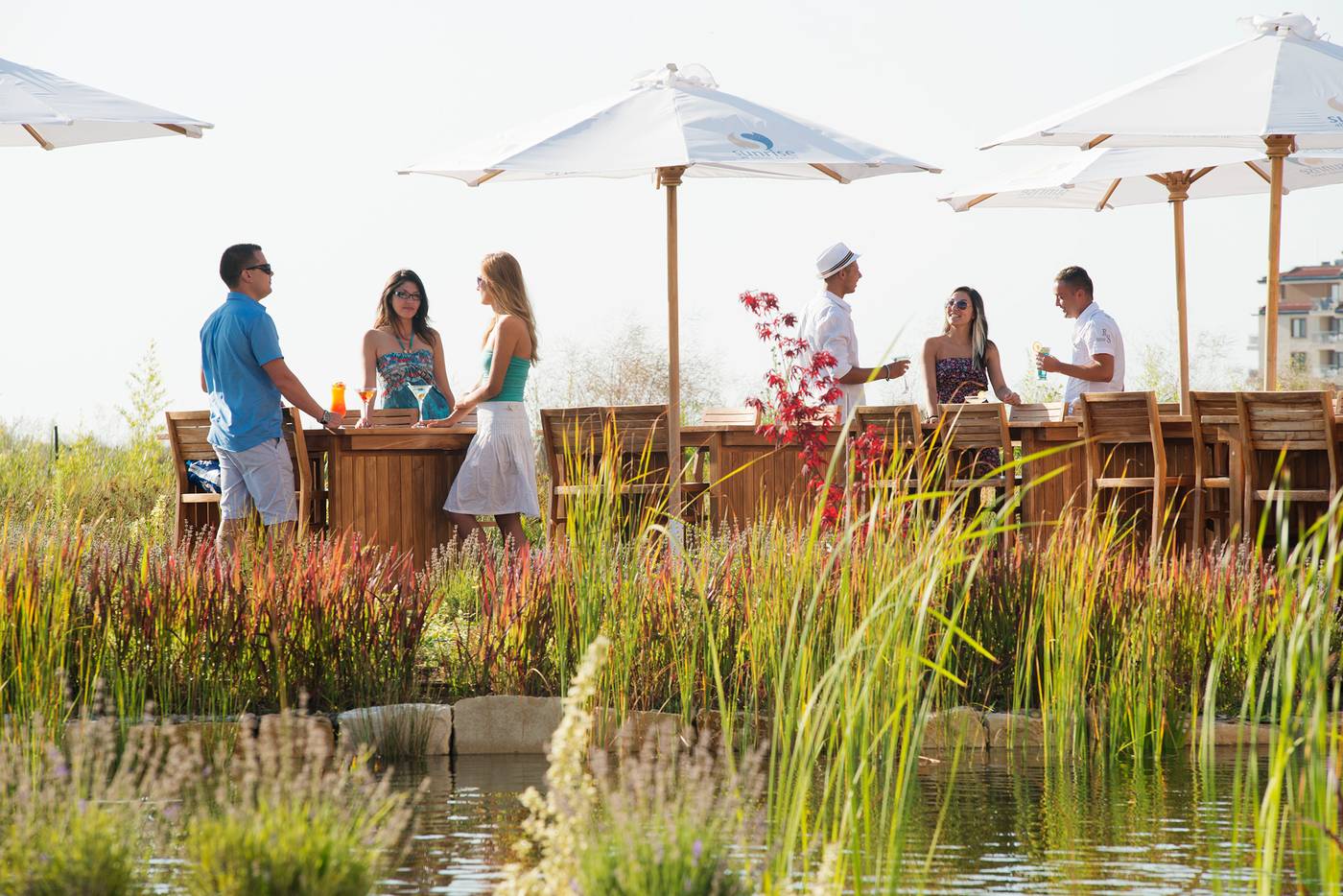 Sunrise-All-Suites-Resort-Bar-23