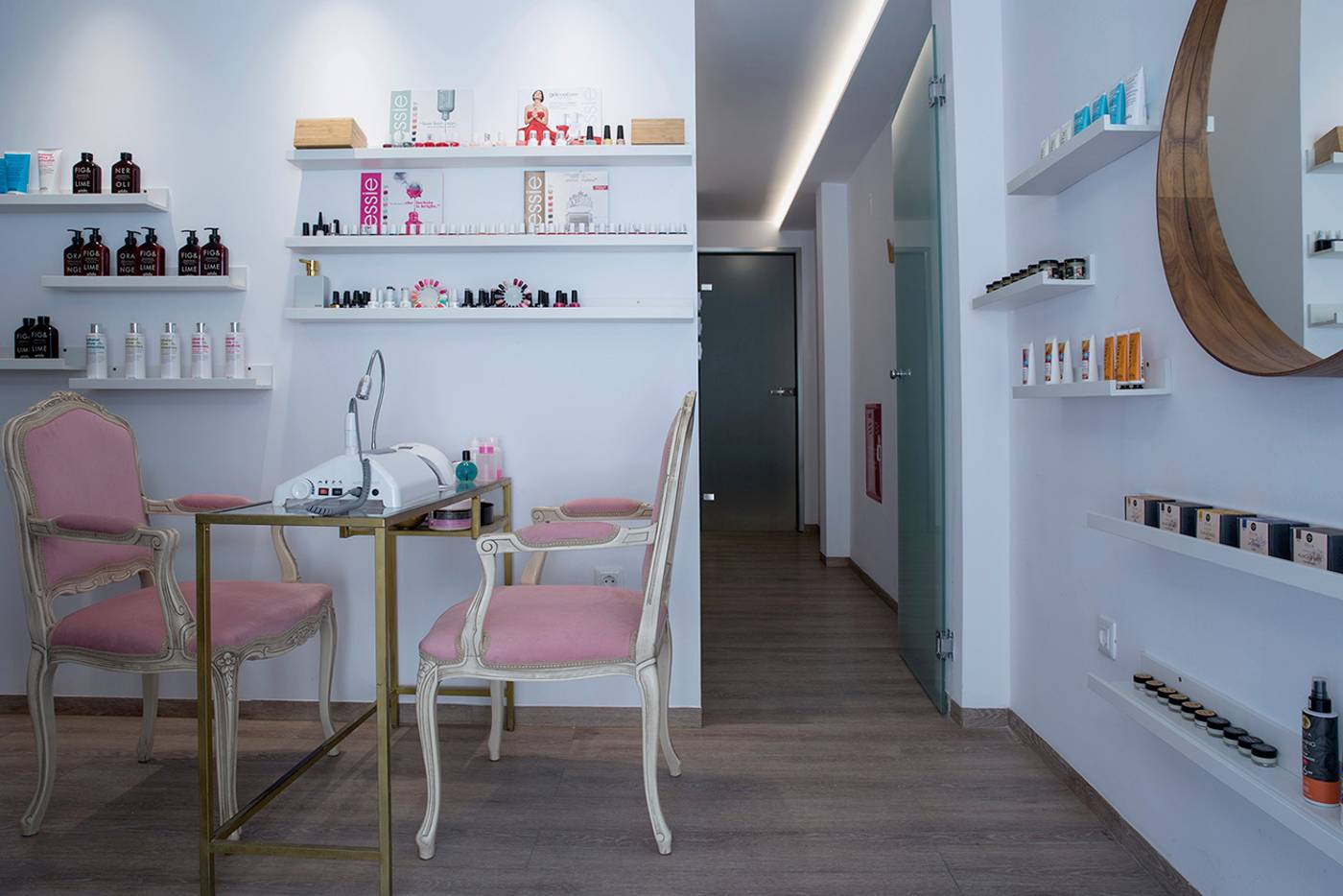 The-Alley-Hotel-Sports-and-Entertainment-57