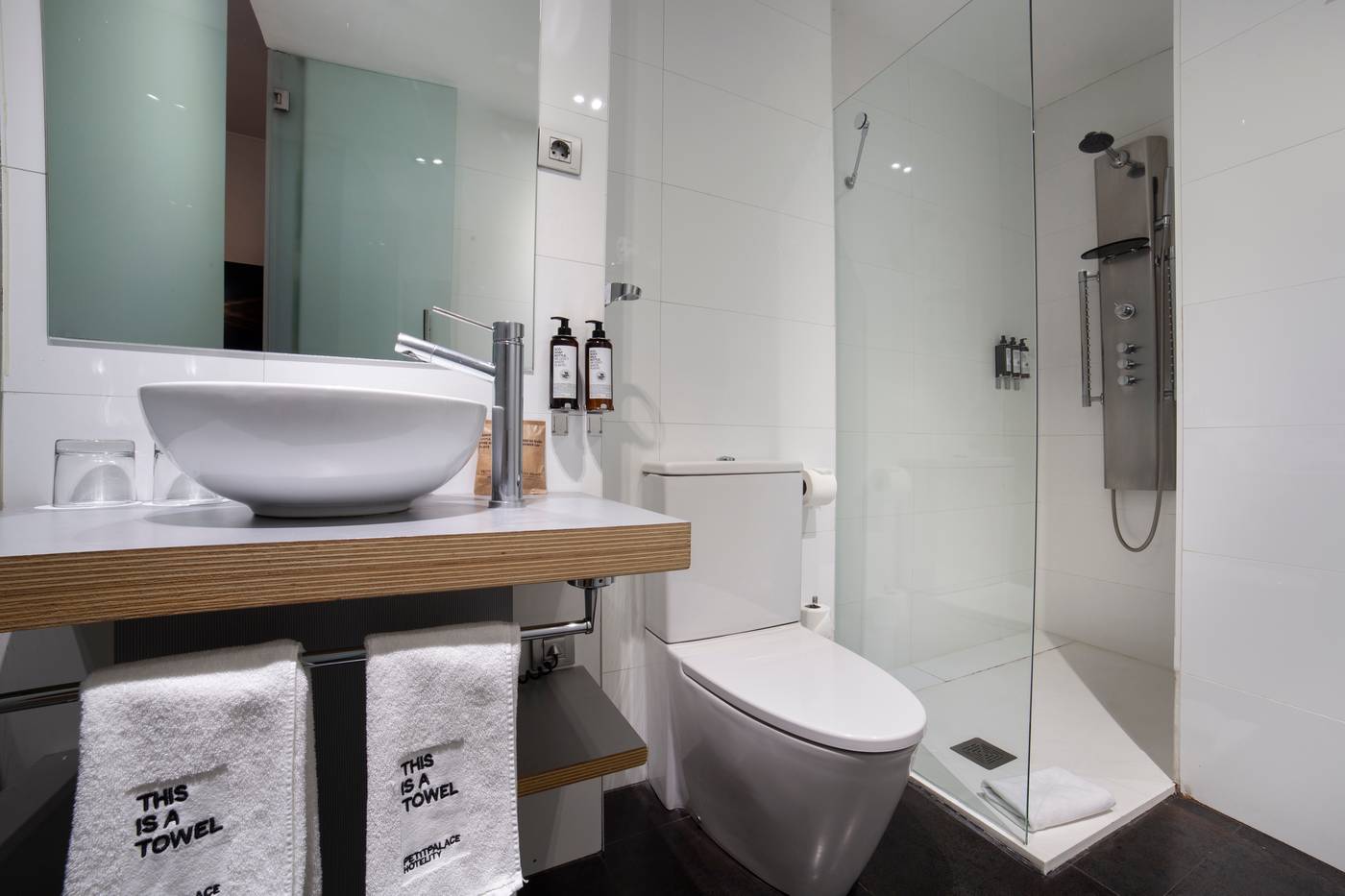 Petit-Palace-Plaza-Espana-Room-19