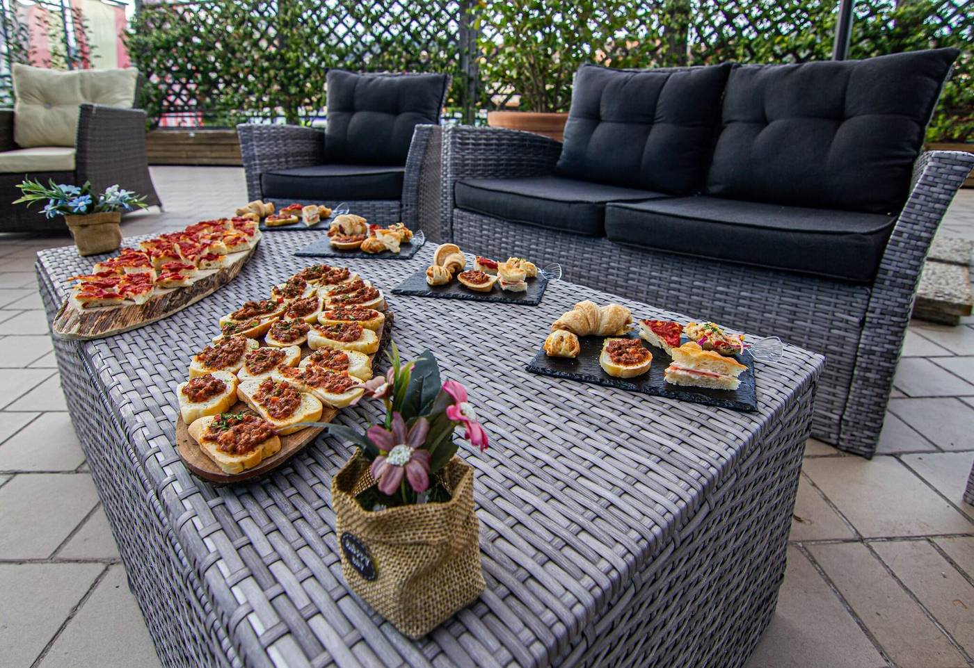 Hotel-Tuscany-Inn-Terrace-37