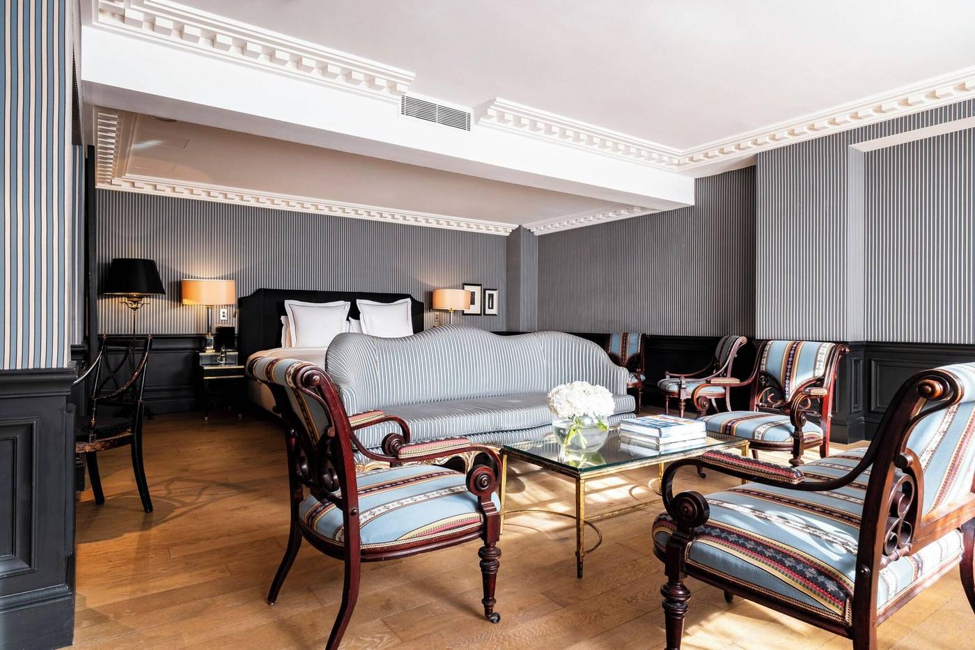 Hotel-de-Berri-Champs-Elysees--a-Luxury-Collection-Hotel--Paris-Room-39