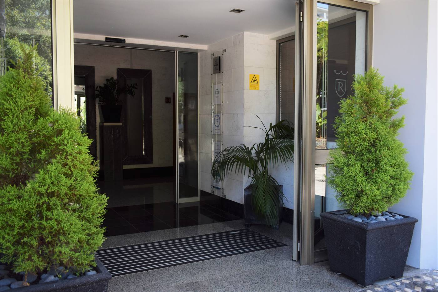 Madeira-Regency-Cliff---Adults-Only-General-view-34