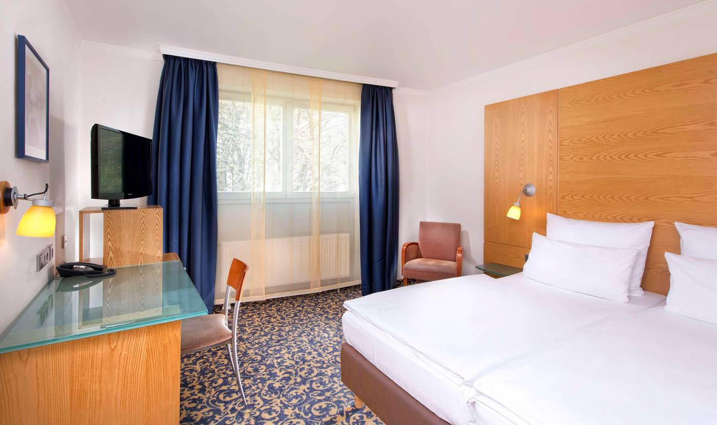 Best-Western-Hotel-Kantstrasse-Berlin-Room-17