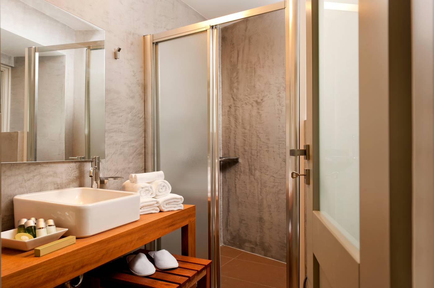 Panorama-Santorini-Boutique-Hotel-Room-20