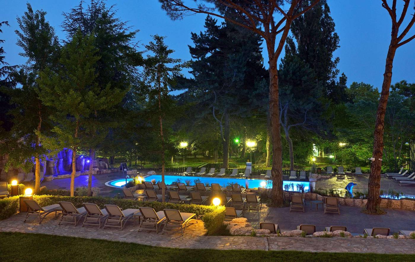 Melia-Grand-Hermitage-Pool-22