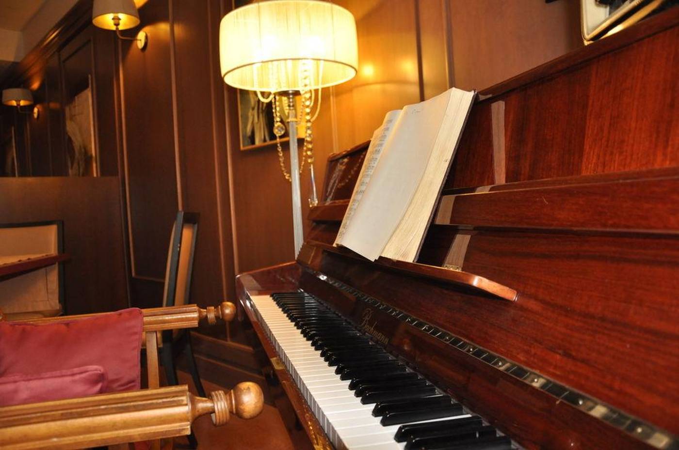 San-Luca-Palace-Bar-10