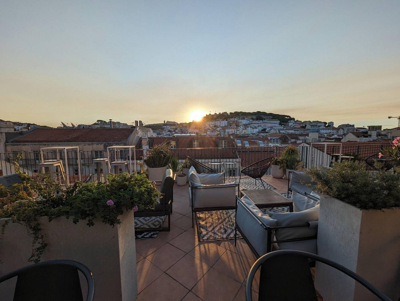 The-Art-Inn-Lisbon-Terrace-10