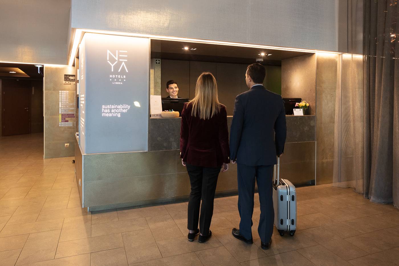 Neya-Lisboa-Hotel-Lobby-16