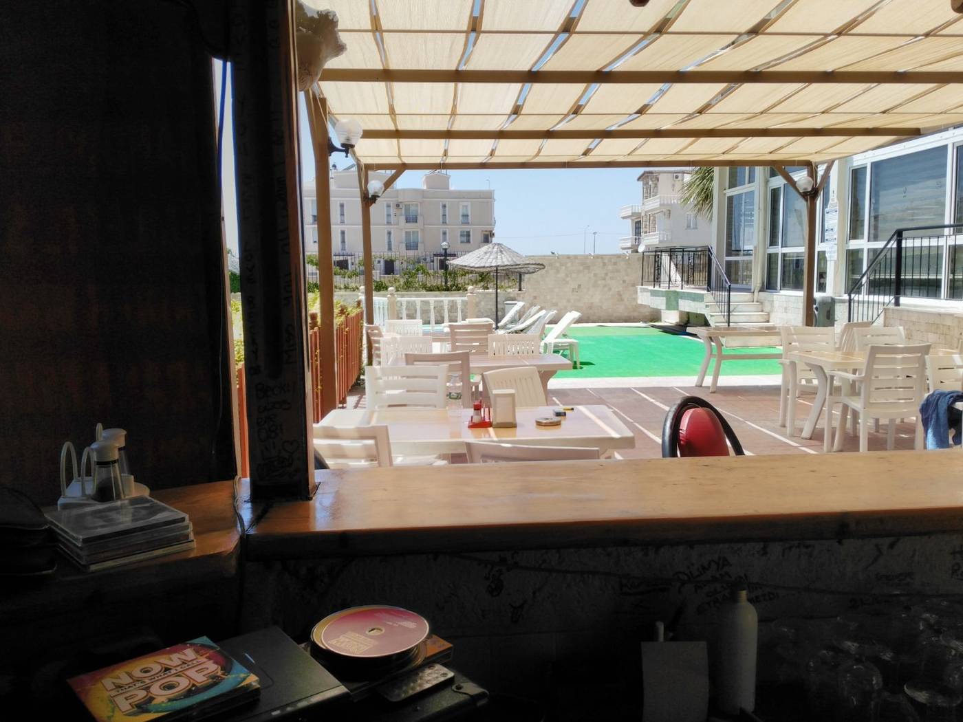 Sultan-Apartment-Terrace-8