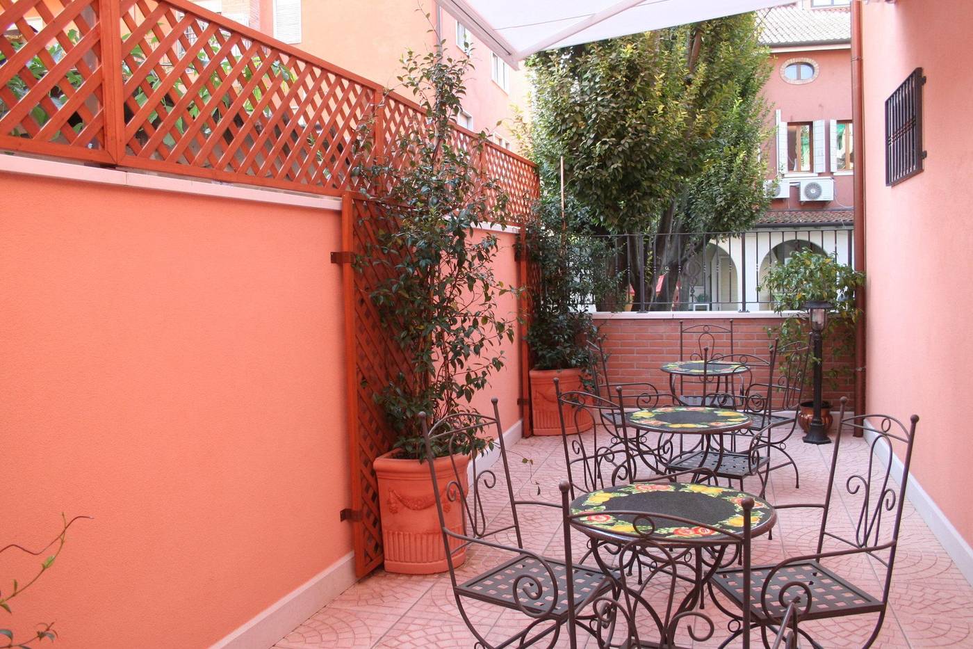 Garibaldi-Restaurant-34