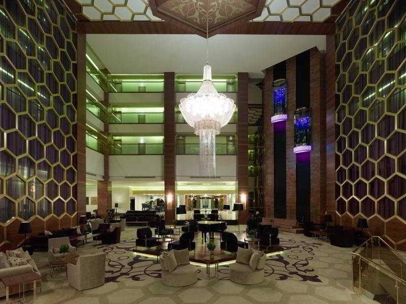 Kaya-Izmir-Thermal---Spa-Hotel-Lobby-9