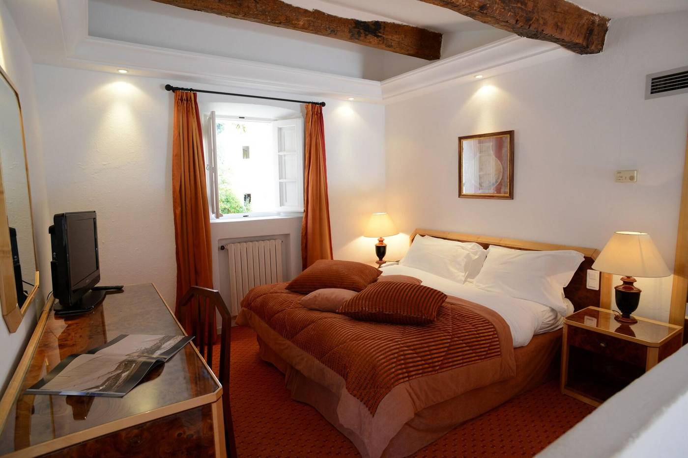 La-Mandarine-Room-35