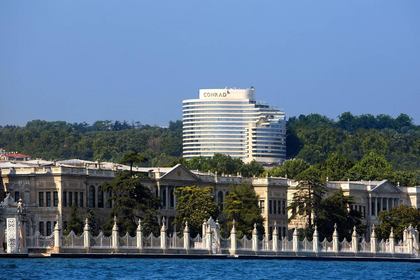 Conrad-Istanbul-Bosphorus-General-view-11