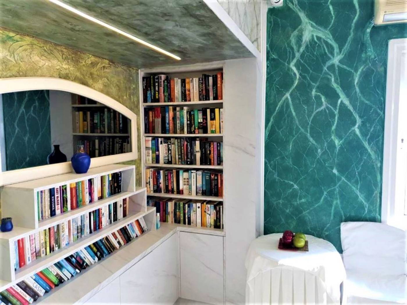 Korifi-Suites-Art-Hotel-Lobby-30