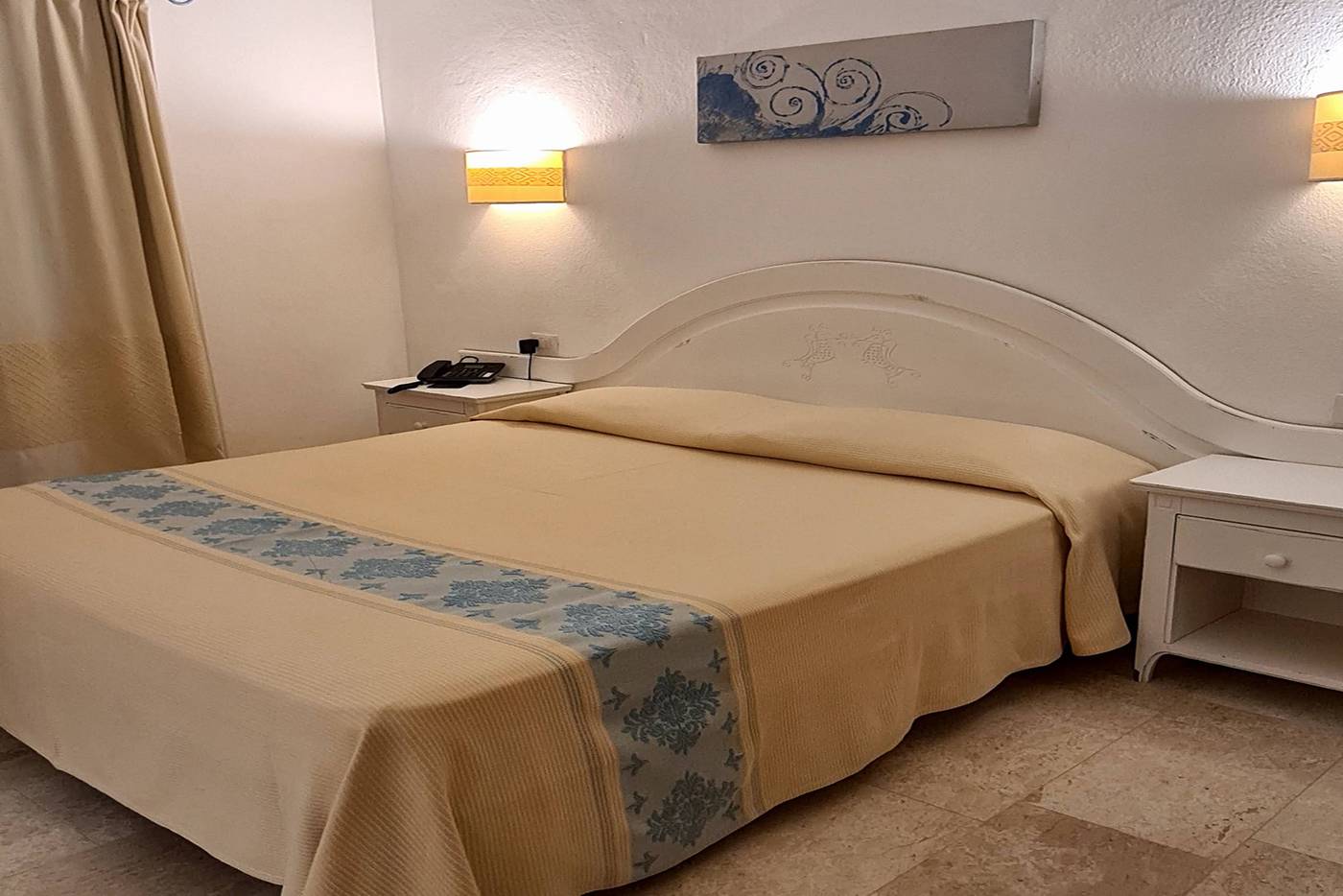 Garden-Beach-Room-24