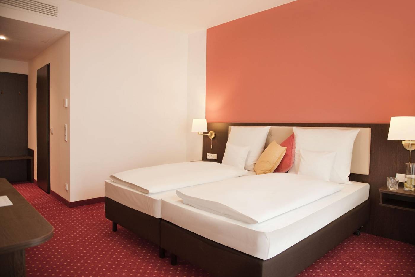 Gold-Palais-Hotel-Room-15