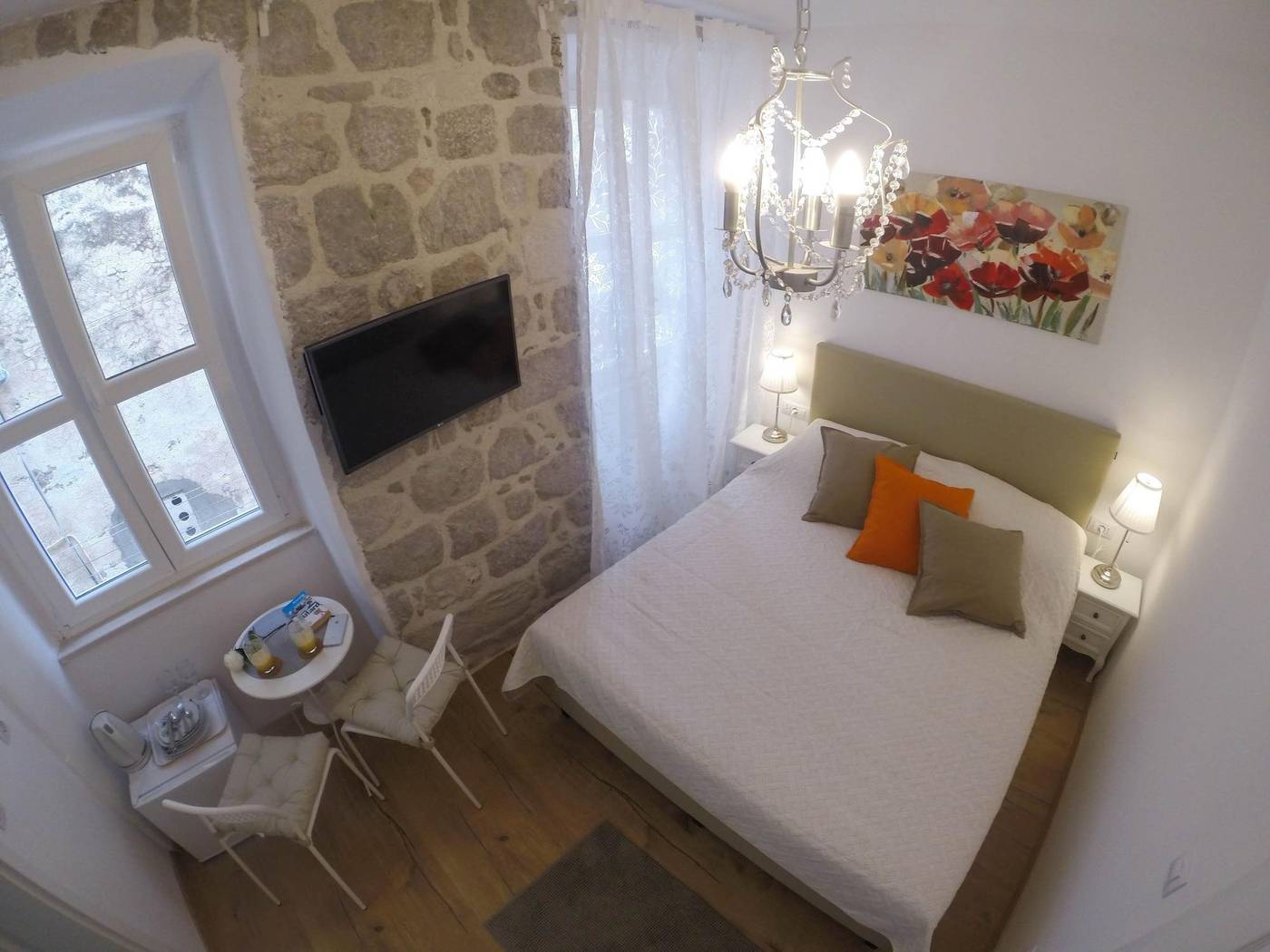 Rilati-Old-Town-Palace-Room-3