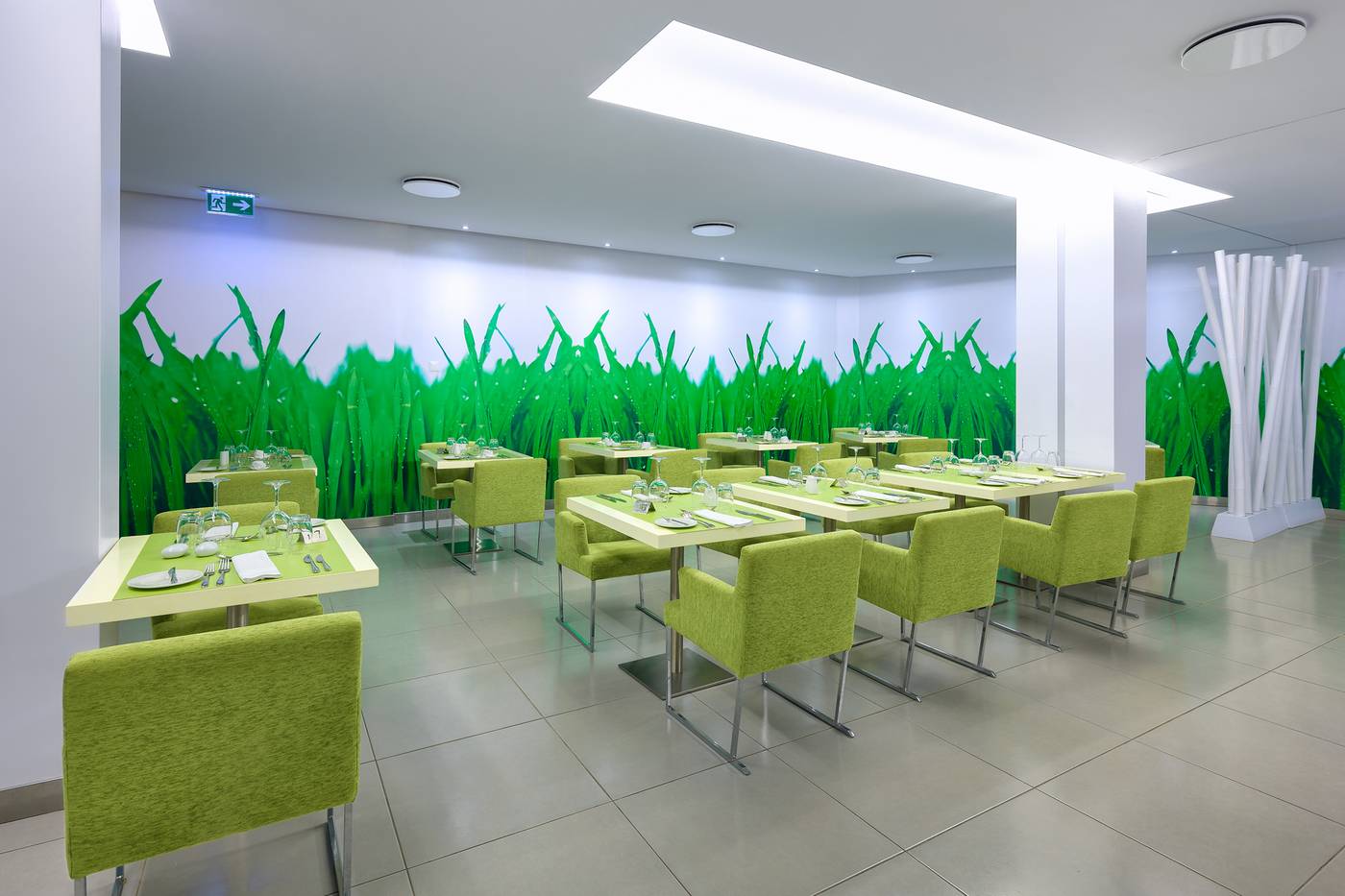 The-Views-Oasis-Restaurant-35