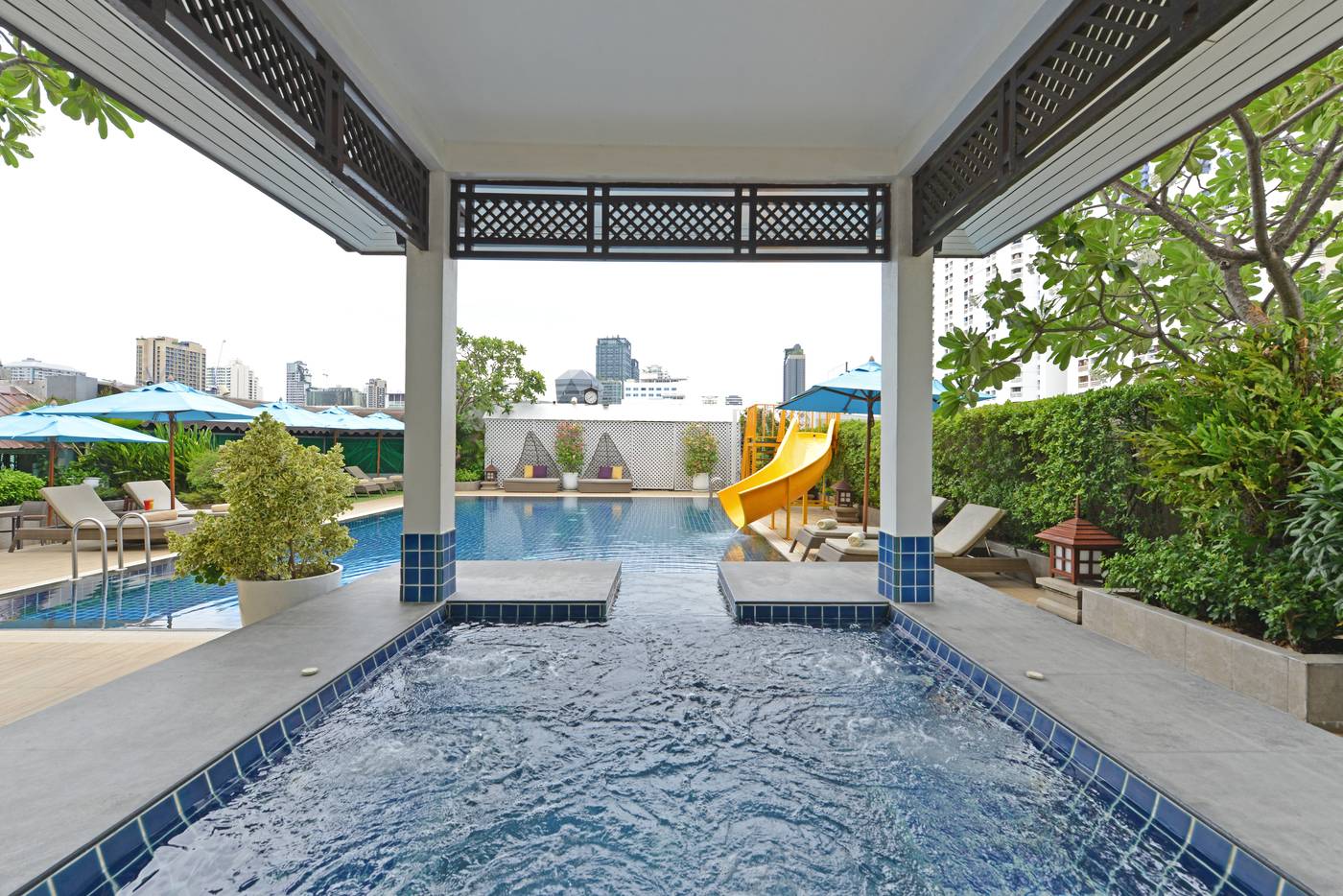 Centre-Point-Plus-Hotel-Pratunam-Pool-69