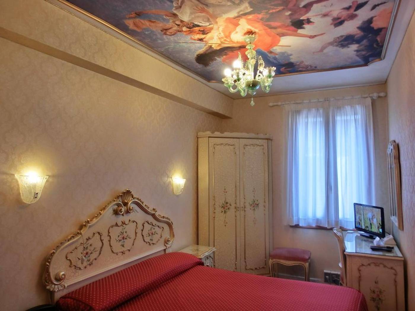 Hotel-Diana-Room-11