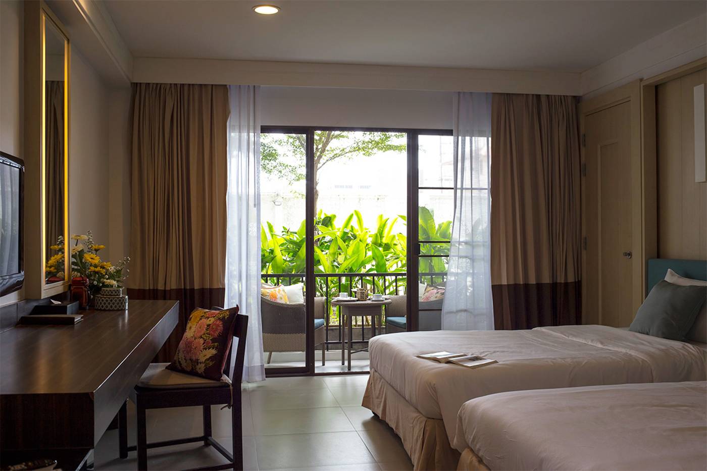 Centara Sawaddi Patong Resort