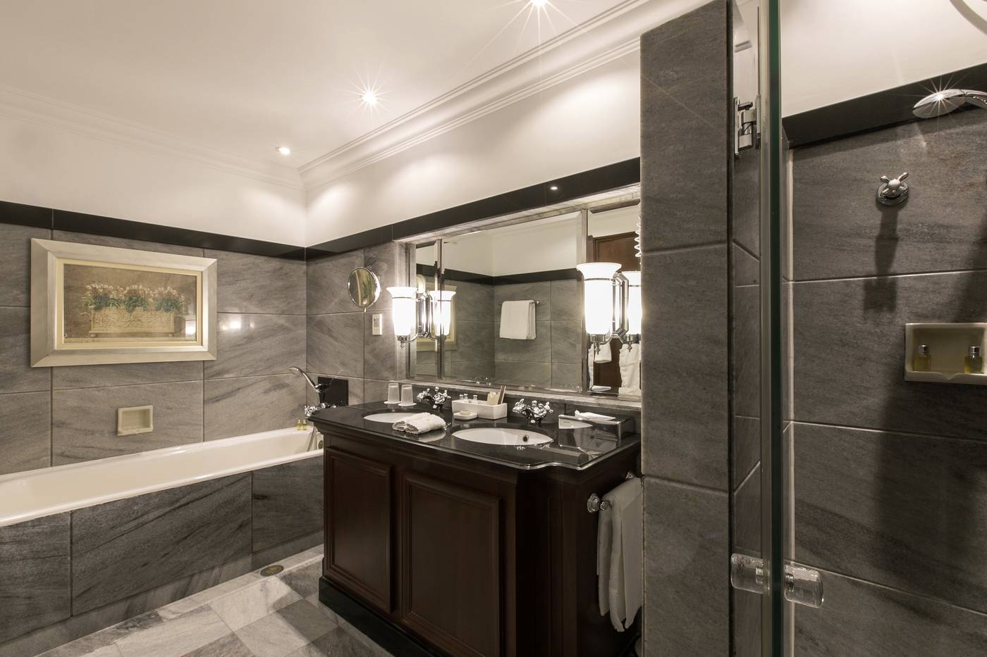 Palacio-Estoril-Hotel-Golf---Spa-Room-25