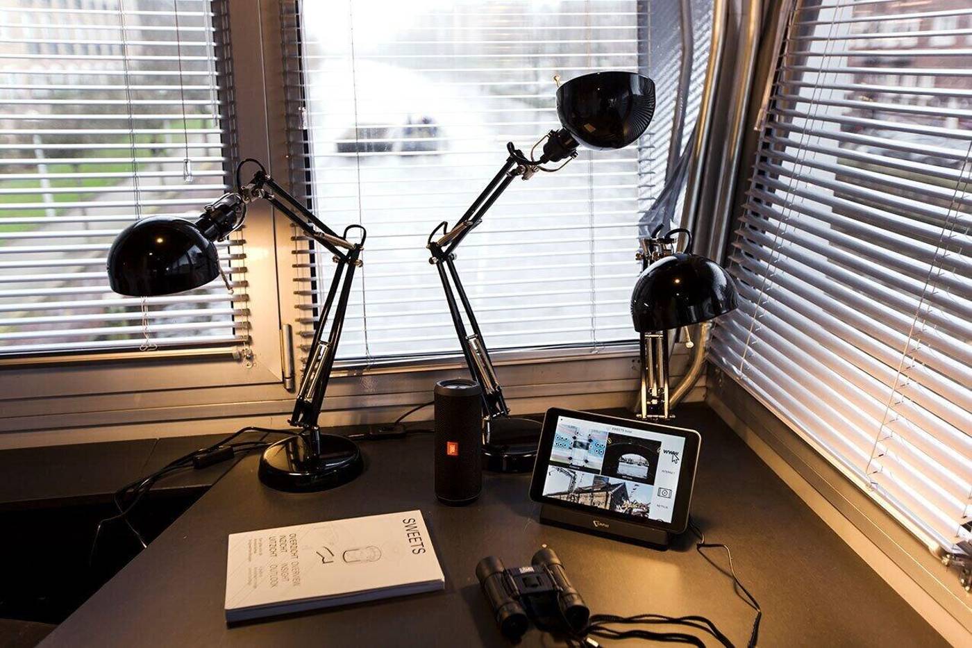 SWEETS - Wiegbrug-Netherlands-AMSTERDAM-Room-10