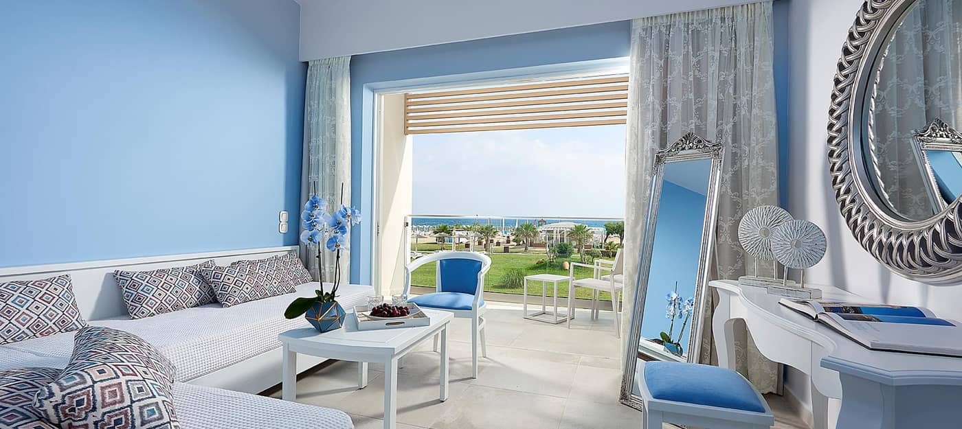 Mythos-Palace-Room-28