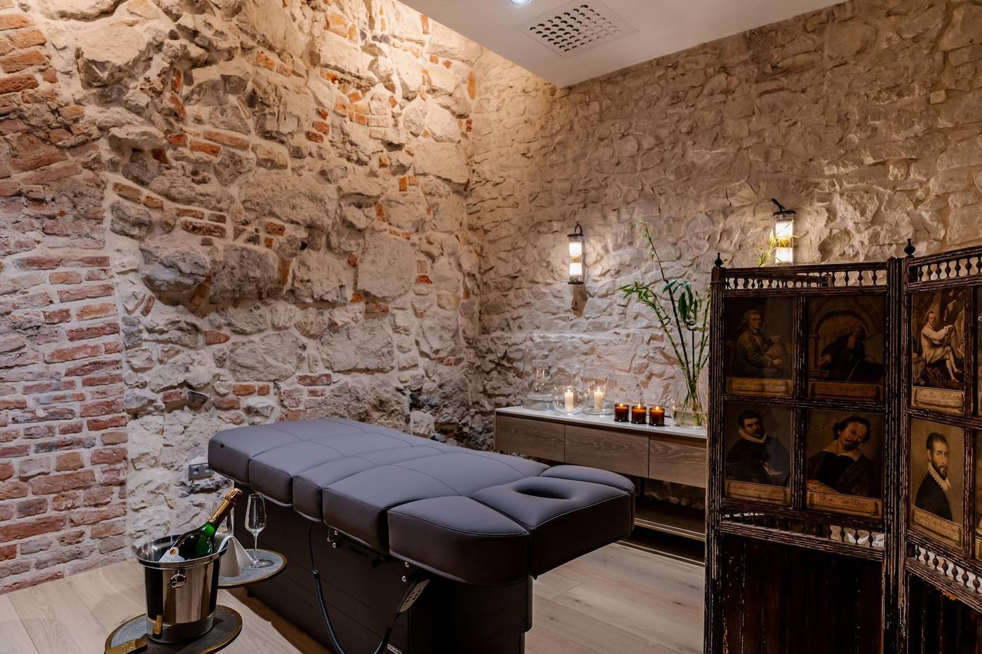 H15-Luxury-Palace-Sports-and-Entertainment-50